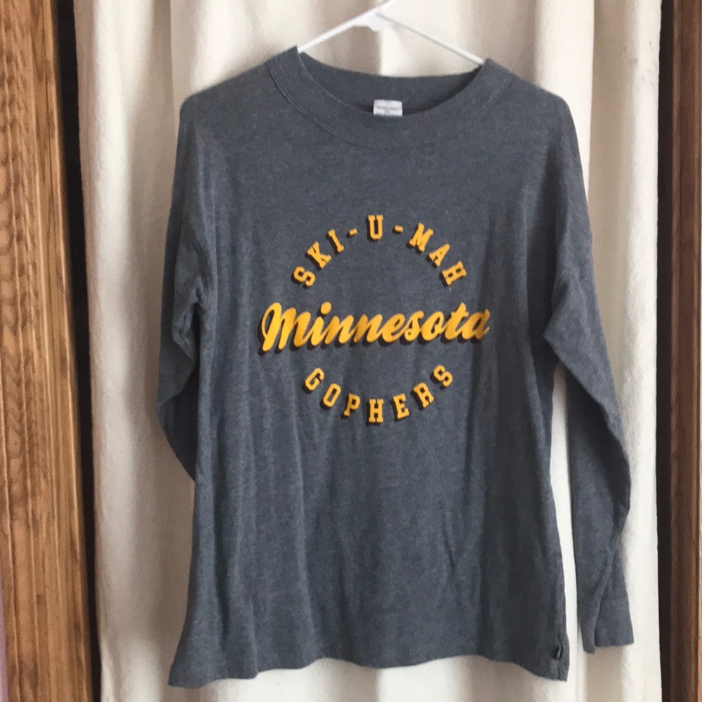XS Minnesota gophers long sleeve shirt